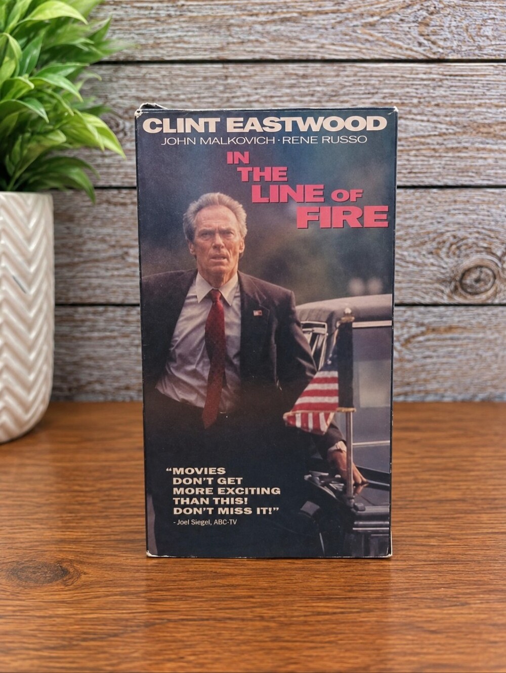 In the line of fire vhs Videotape